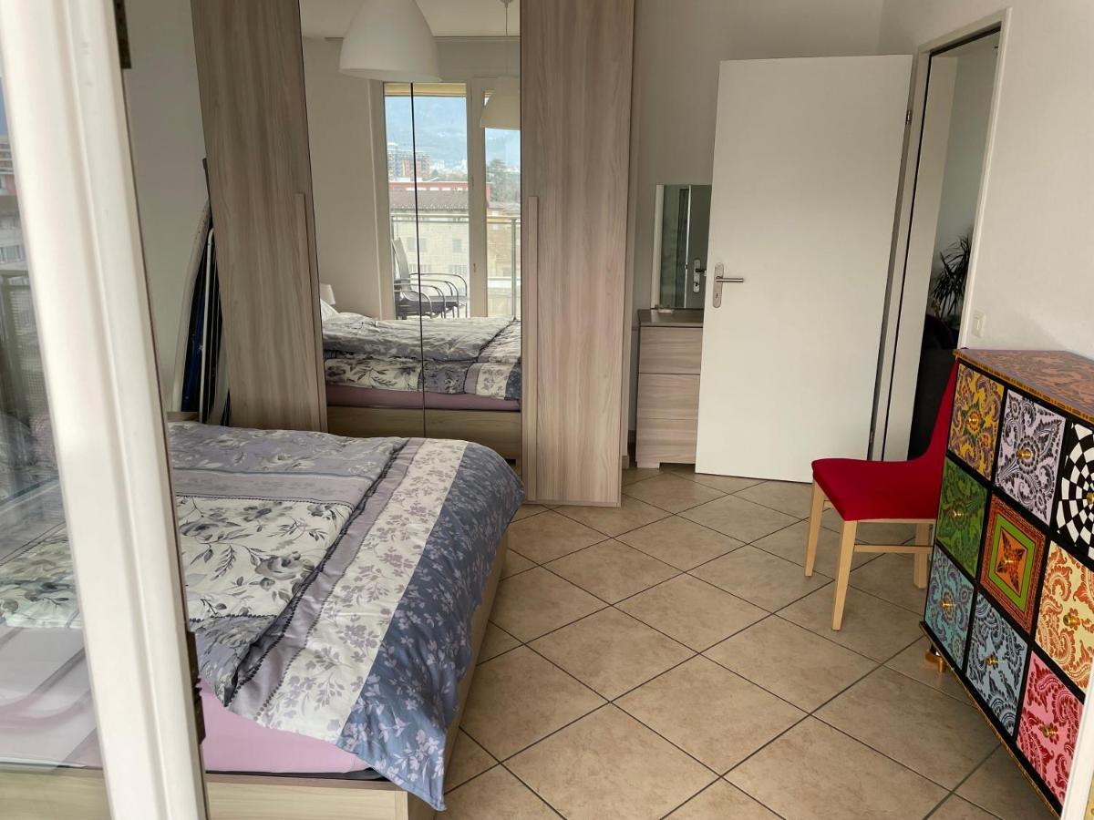 Appartamento 2,5 con piscina nel CUORE di Locarno Esterno foto