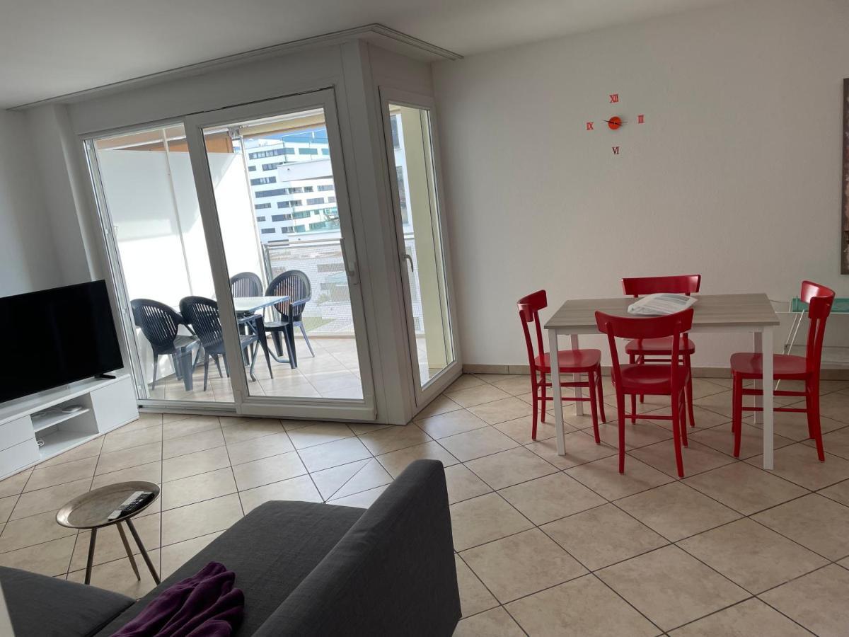 Appartamento 2,5 con piscina nel CUORE di Locarno Esterno foto